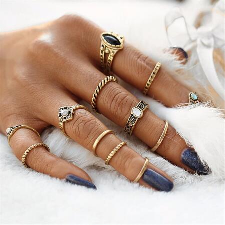 Vintage Gold Metal Crystal Rings Set - The MAYZ