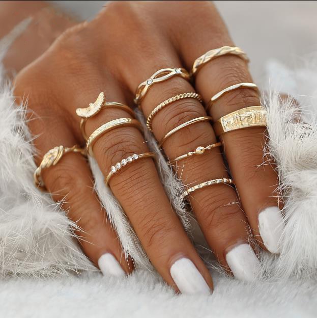 Vintage Gold Metal Crystal Rings Set - The MAYZ