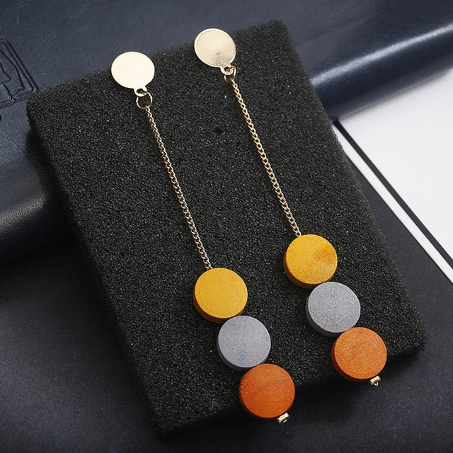 Long Slope Geometric circle earrings - The MAYZ